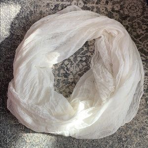 Full white scarf/shawl